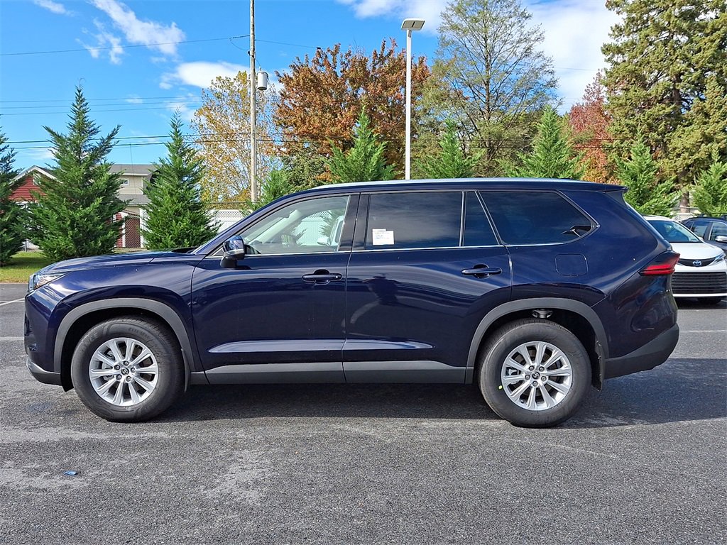 New 2026 Toyota Grand Highlander XLE image 8
