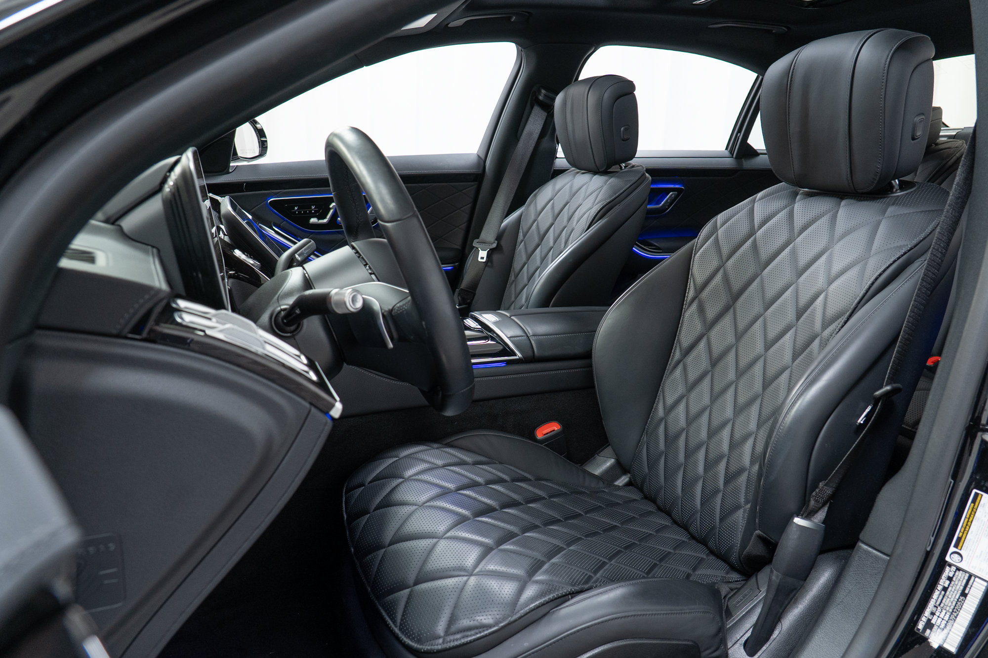 Certified 2023 Mercedes-Benz S 500 4MATIC w/ 3D Technology Package image 12
