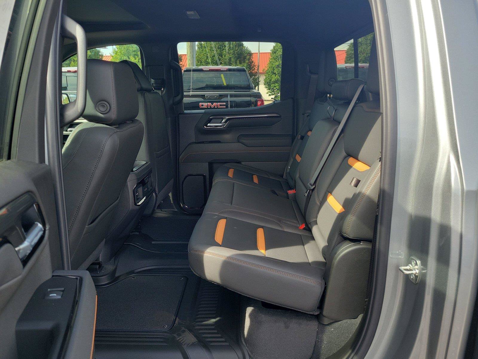 New 2026 GMC Sierra 1500 AT4 w/ AT4 Premium Package AWD/4WD image 11