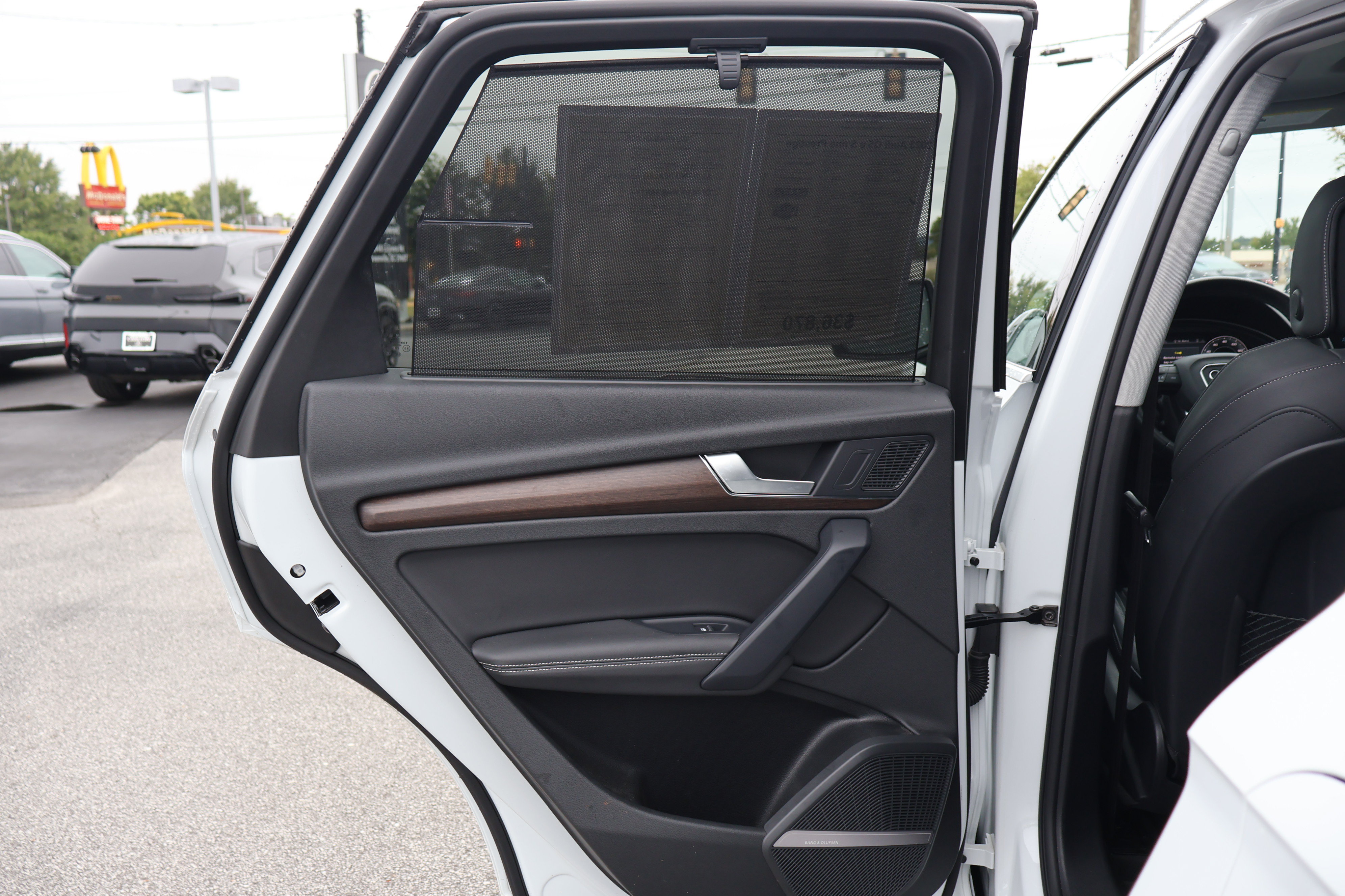 Used 2023 Audi Q5 e Prestige AWD/4WD image 16