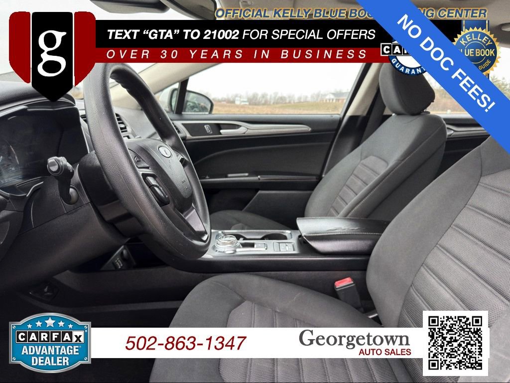 Used 2020 Ford Fusion SE FWD image 14
