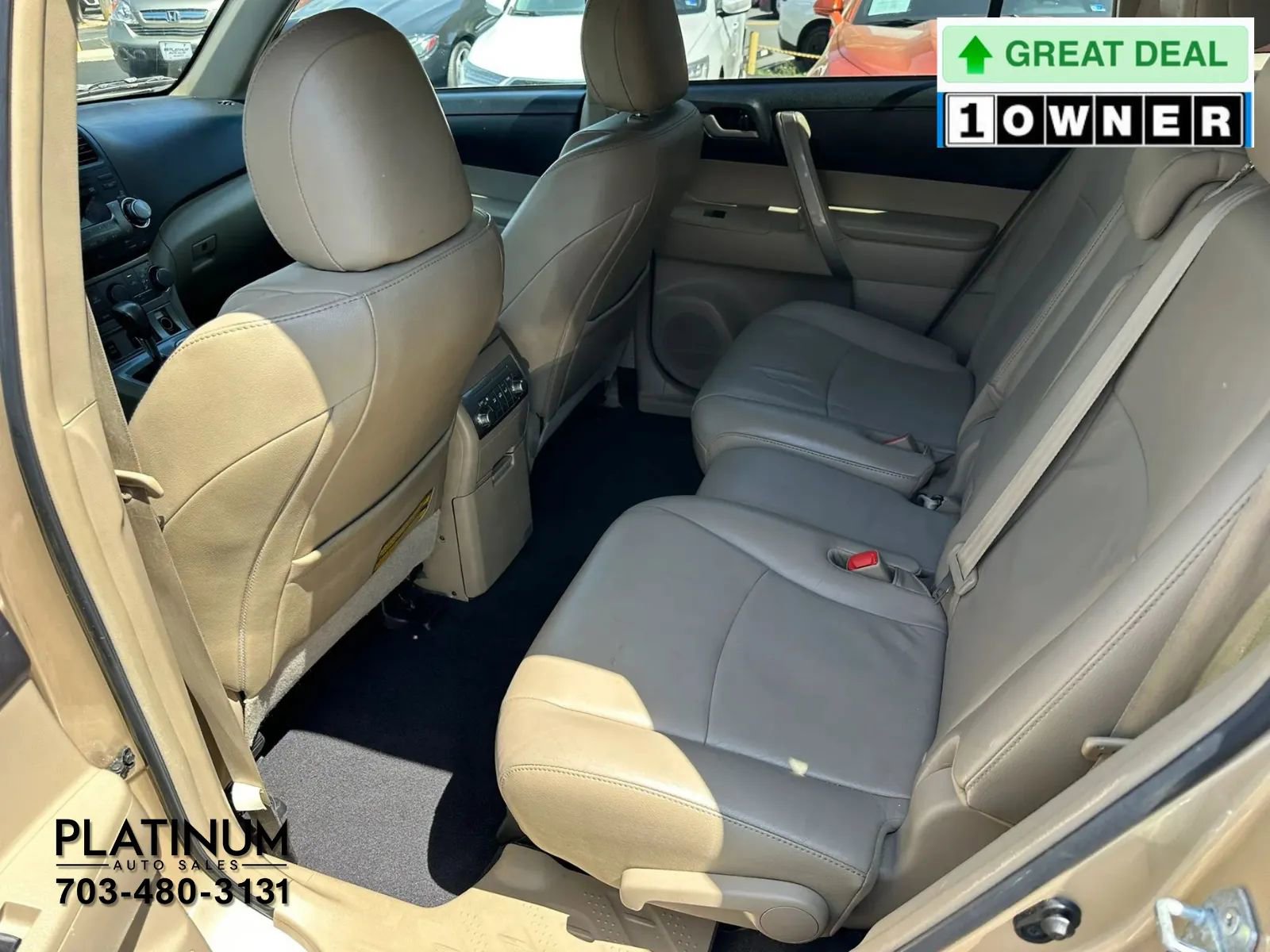 Used 2011 Toyota Highlander SE w/ Tow Pkg image 14