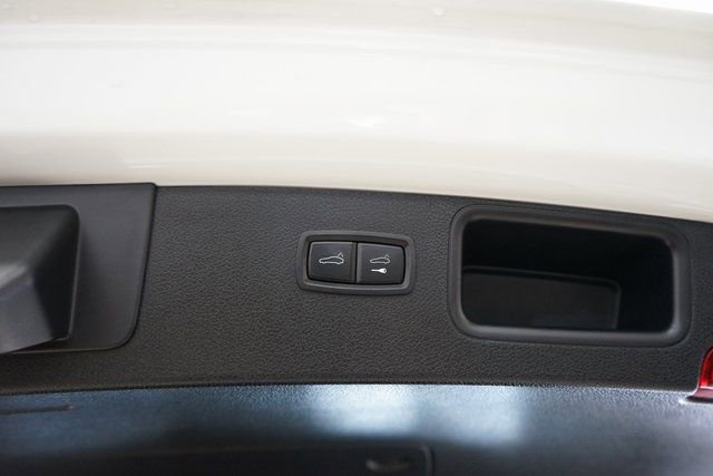 Used 2018 Porsche Macan image 57