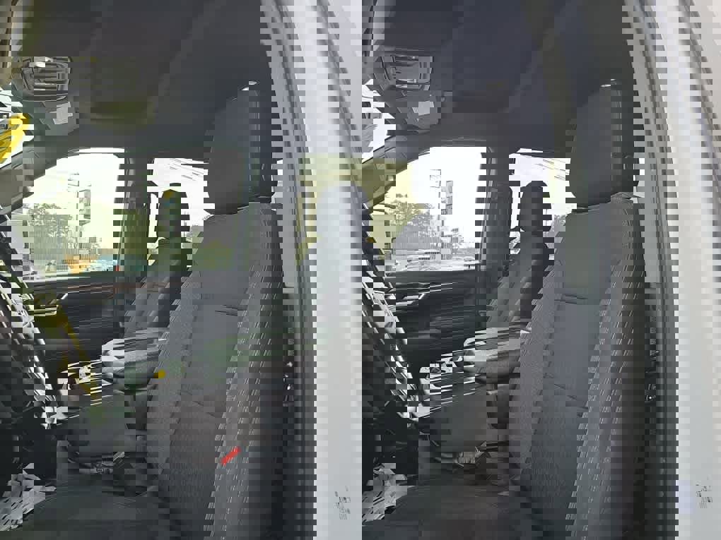 Used 2024 Chevrolet Silverado 2500 LT image 15