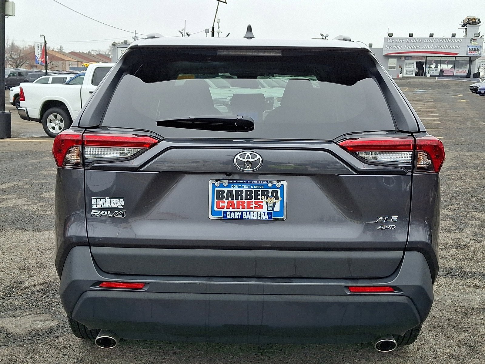 Used 2025 Toyota RAV4 XLE image 5