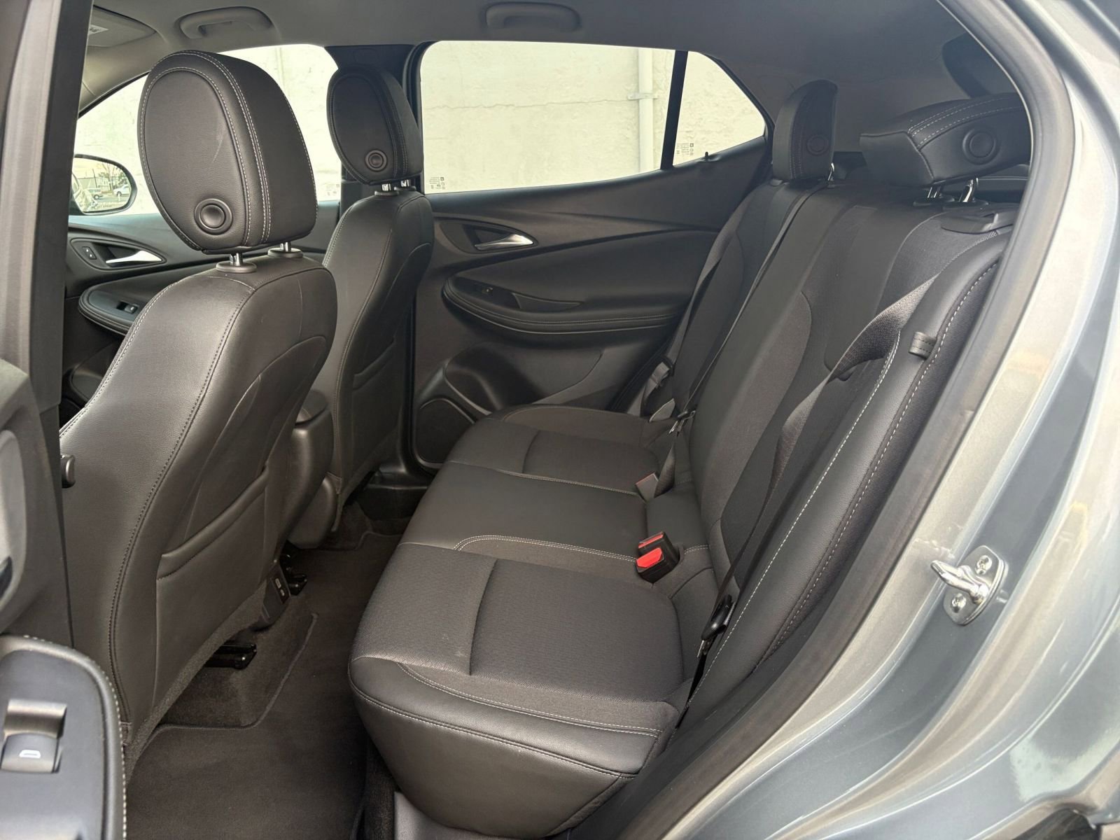 Used 2025 Buick Encore GX Preferred image 24