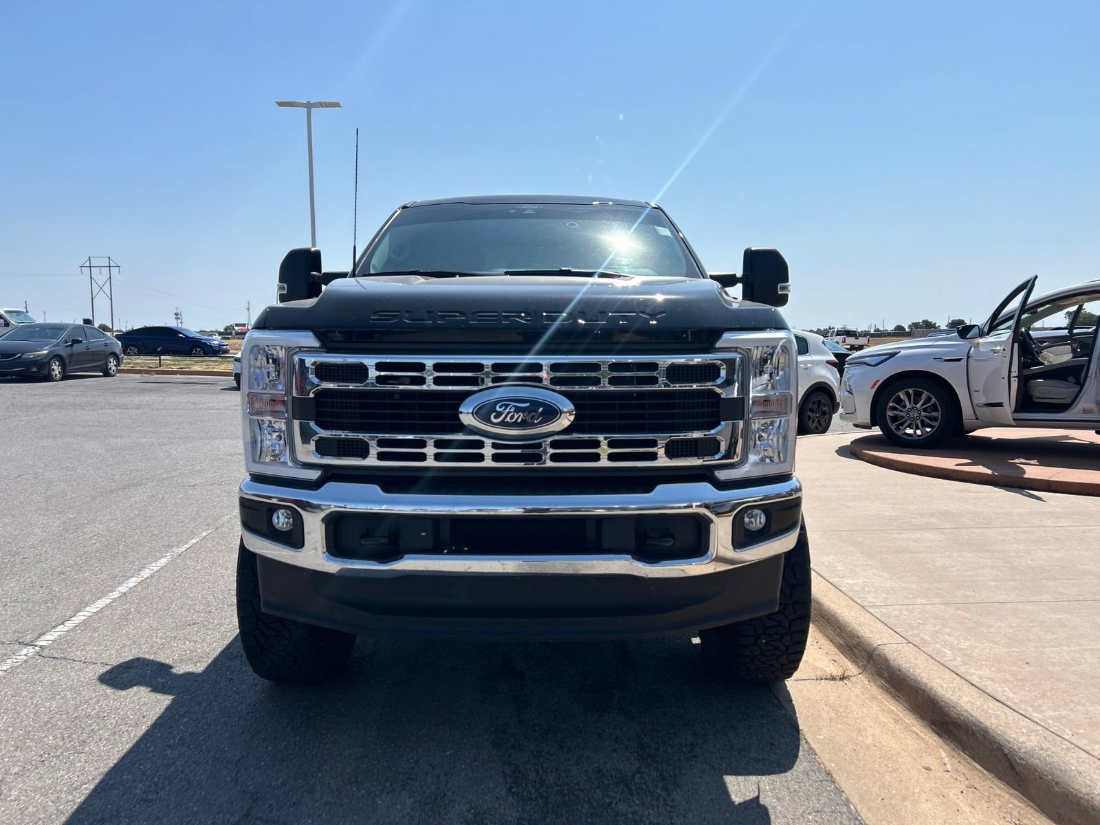 Used 2024 Ford F250 XLT w/ FX4 Off-Road Package AWD/4WD video 2