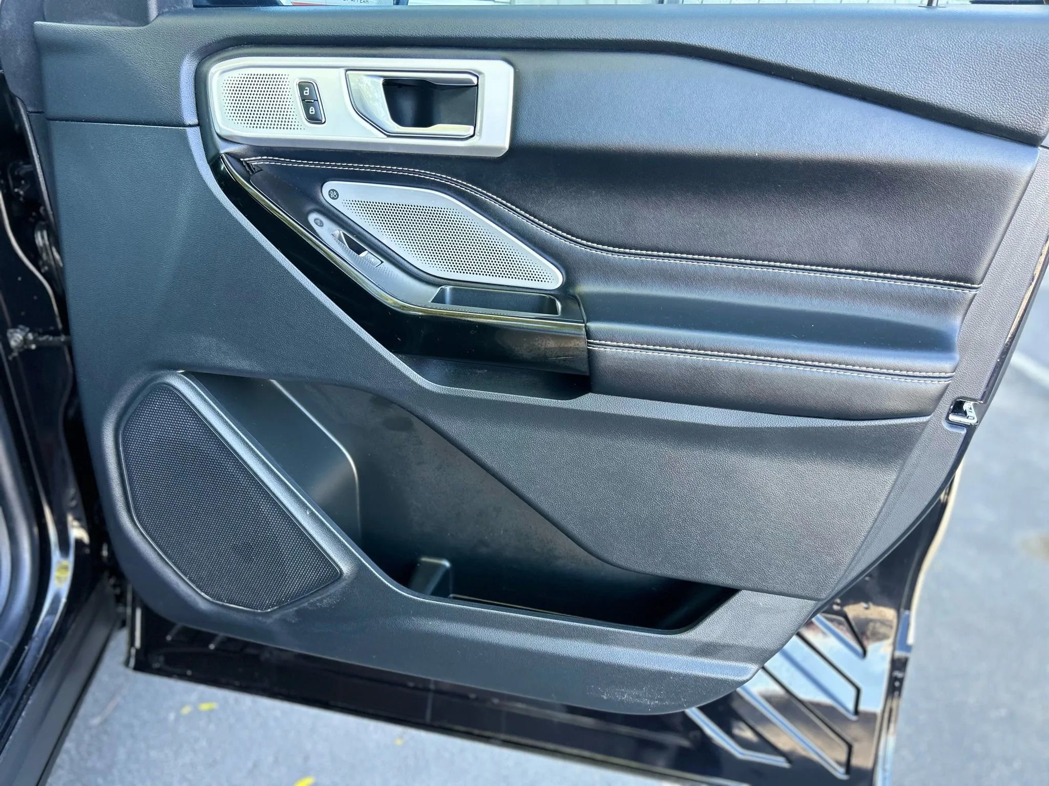 Used 2022 Ford Explorer ST w/ Equipment Group 401A image 17