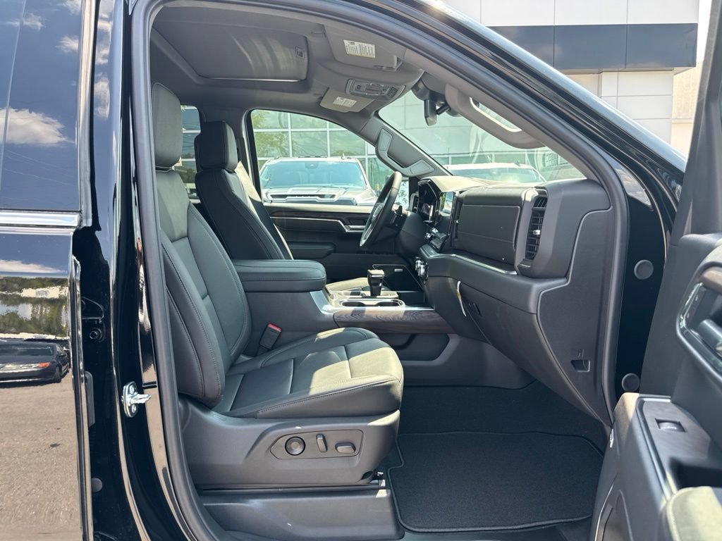 New 2026 GMC Sierra 1500 SLT w/ SLT Premium Plus Package AWD/4WD image 19