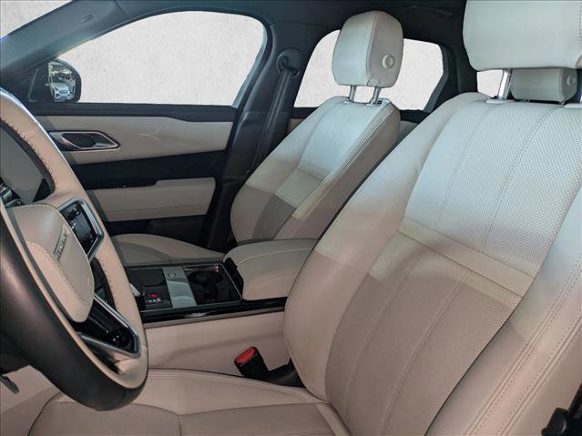 Used 2022 Land Rover Range Rover Velar R-Dynamic S image 19