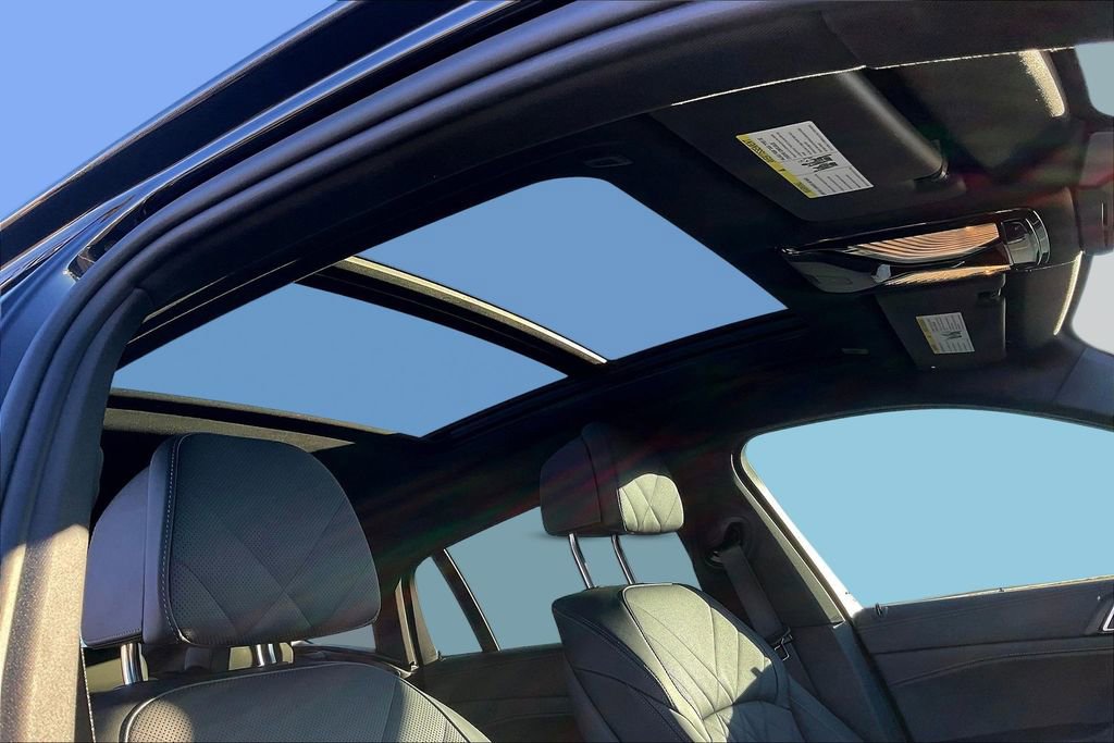 Used 2025 BMW X6 xDrive40i w/ Climate Comfort Package image 26