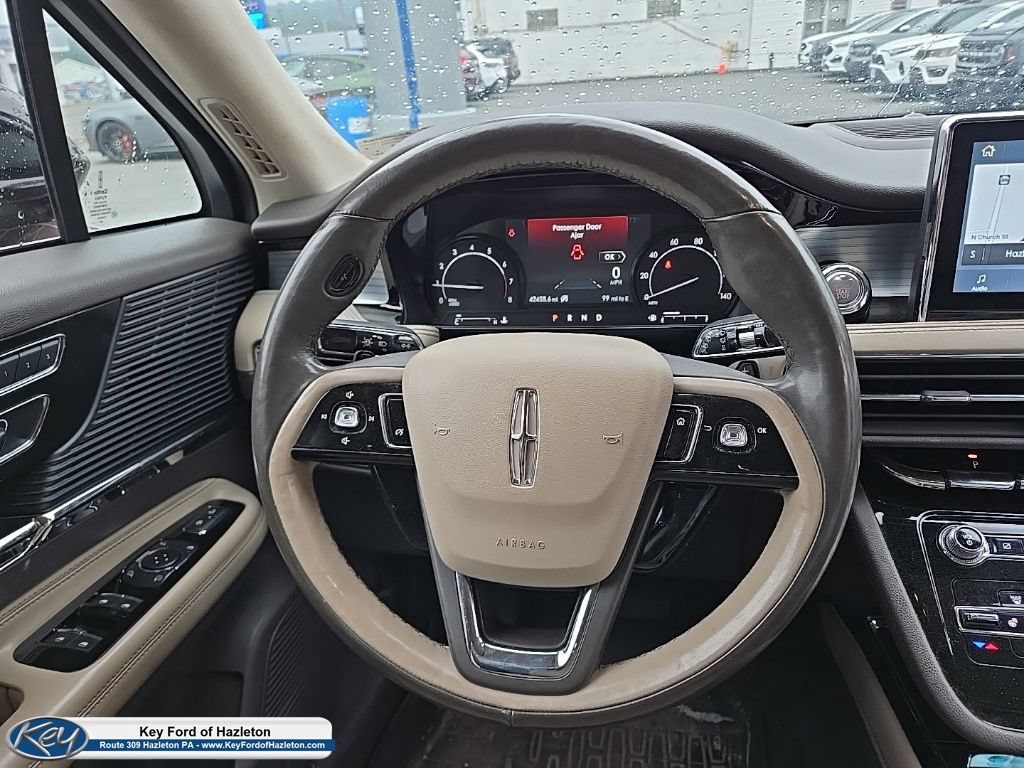 Used 2021 Lincoln Corsair AWD w/ Premium Package image 25