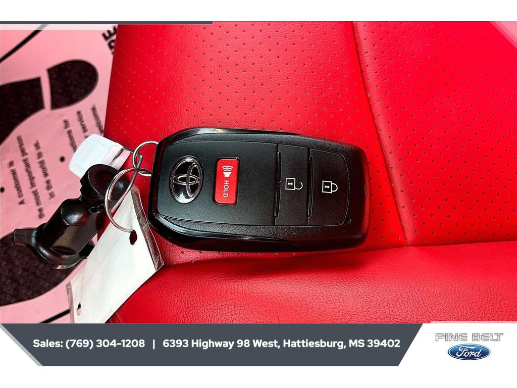 Used 2024 Toyota Tacoma TRD Sport w/ TRD Sport Upgrade Package AWD/4WD image 9