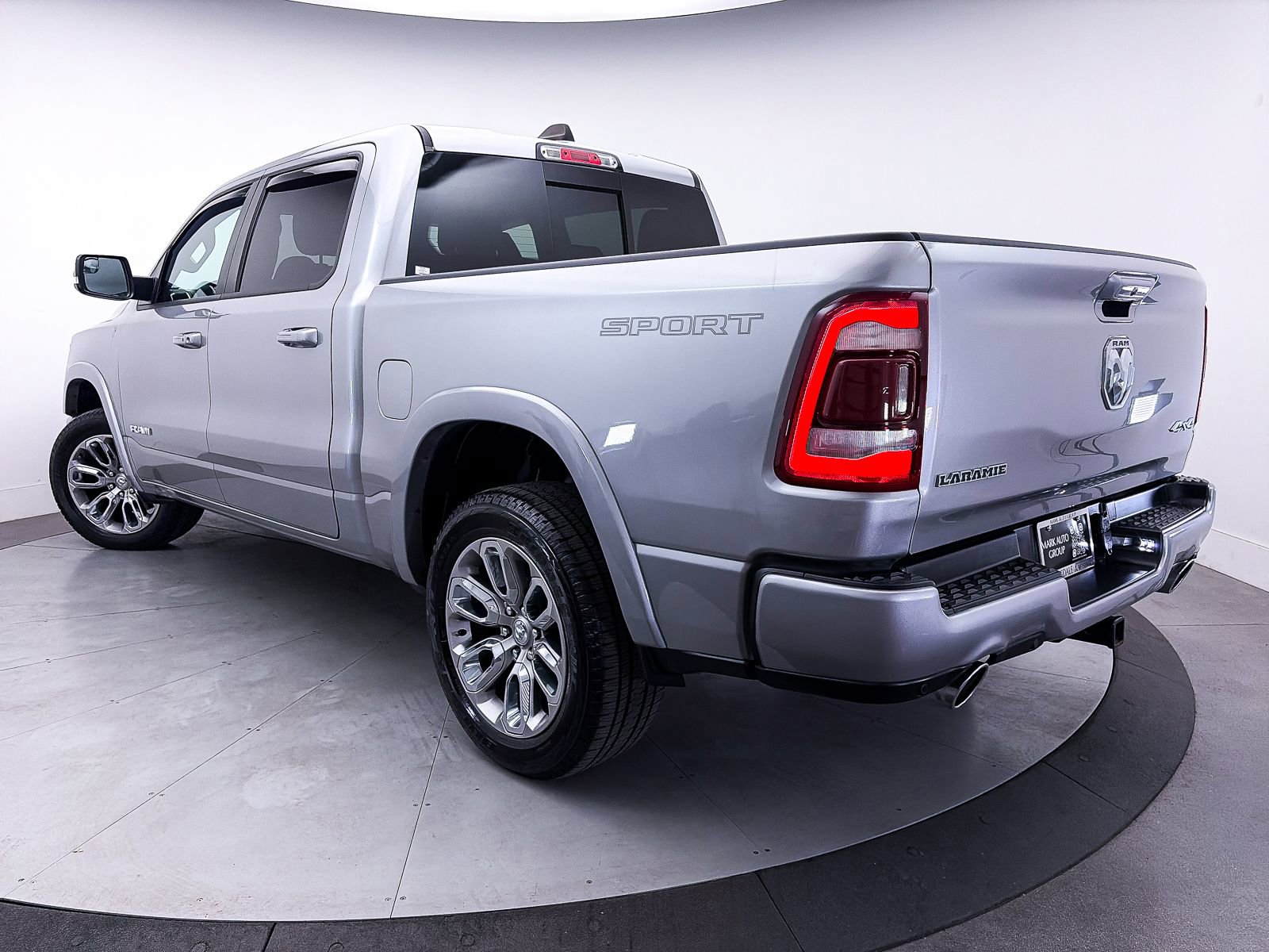 Used 2022 RAM 1500 Laramie w/ Sport Appearance Package AWD/4WD image 2