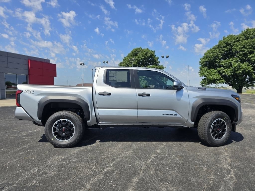 New 2026 Toyota Tacoma TRD Off-Road AWD/4WD image 17