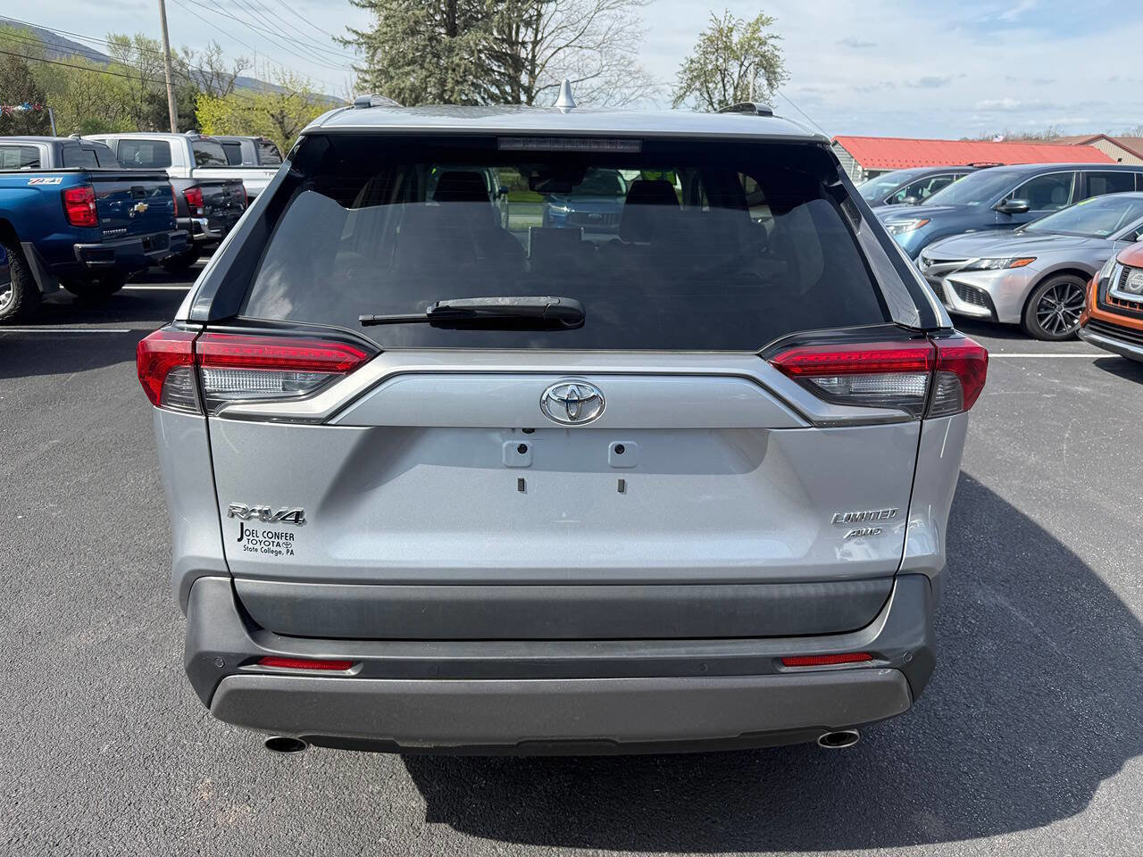 Used 2019 Toyota RAV4 Limited w/ All Weather Liner Package AWD/4WD image 4