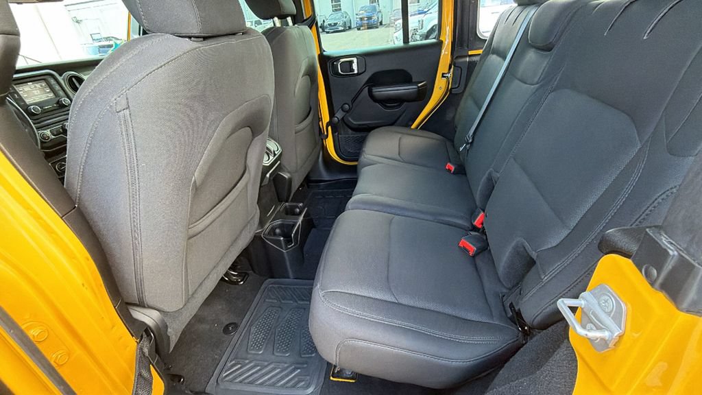 Used 2018 Jeep Wrangler Unlimited Sport AWD/4WD image 24