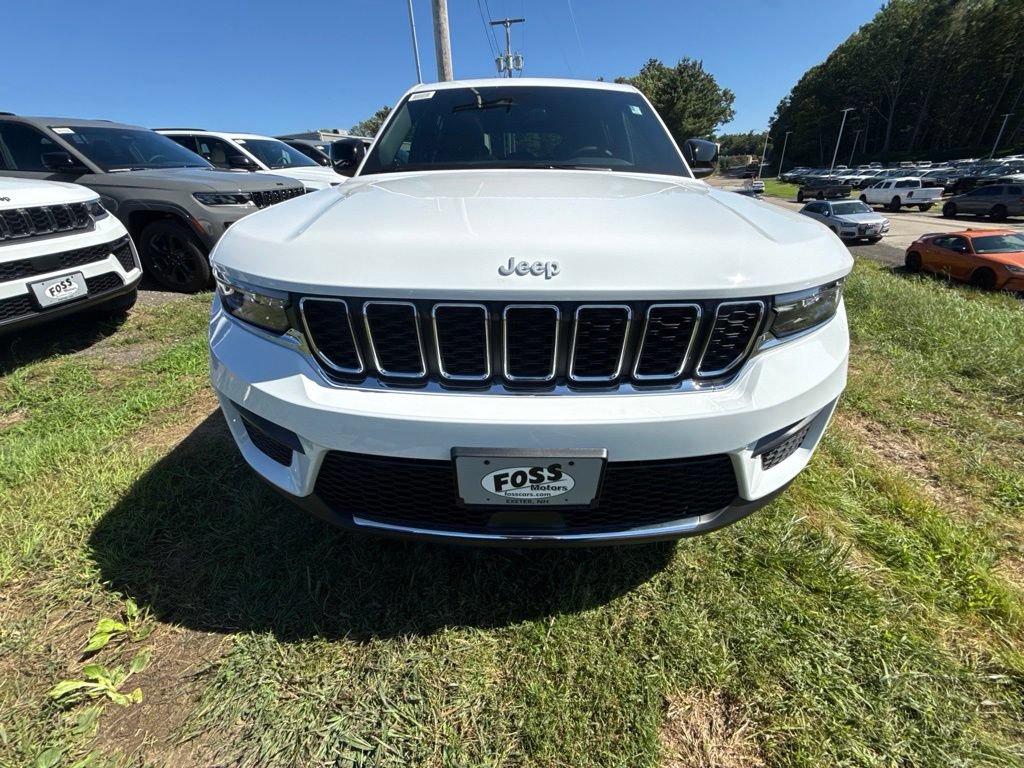 New 2027 Jeep Grand Cherokee Laredo X AWD/4WD image 8
