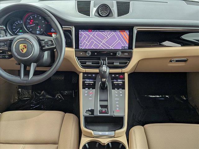 Certified 2023 Porsche Macan AWD/4WD image 20