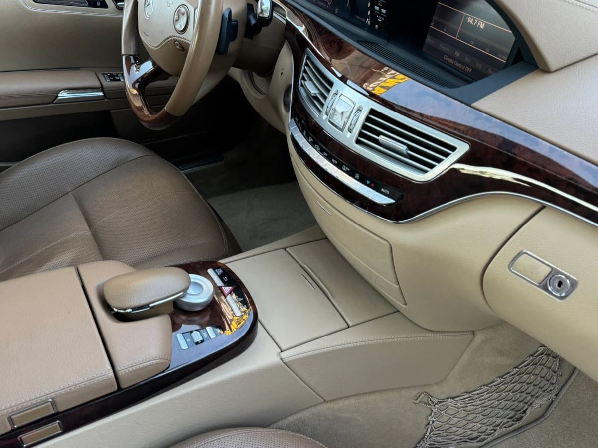 Used 2009 Mercedes-Benz S 550 image 14