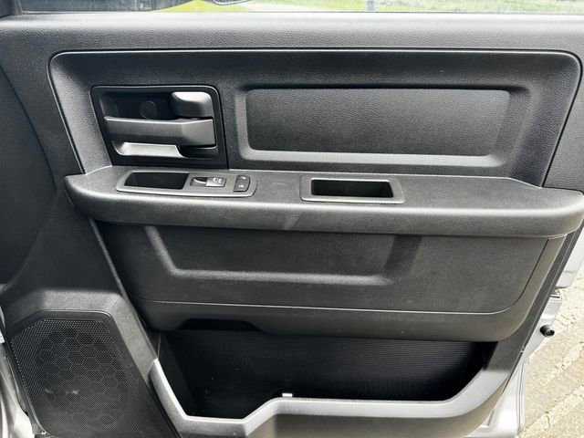 Used 2022 RAM 5500 Tradesman w/ Chrome Appearance Group AWD/4WD image 13