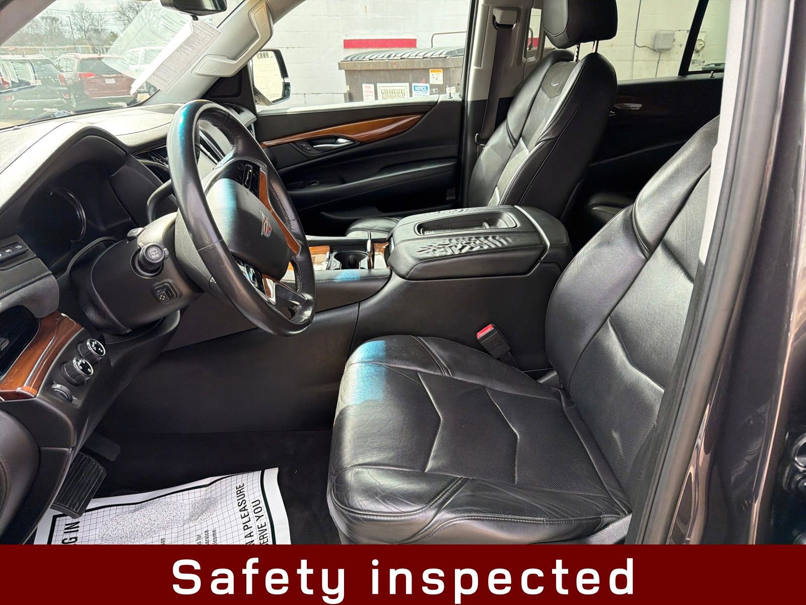Used 2017 Cadillac Escalade Premium Luxury w/ LPO, Radiant Package AWD/4WD image 10