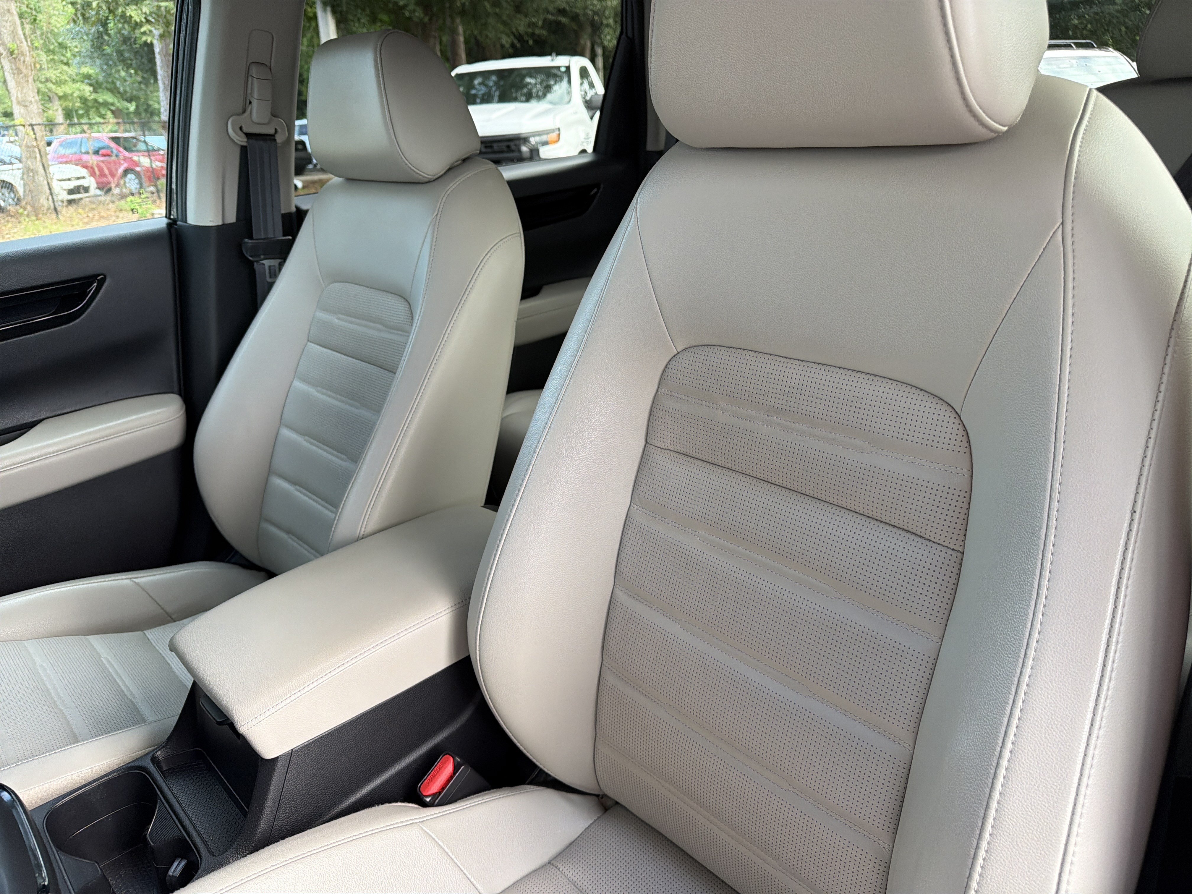 Used 2024 Honda CR-V EX-L image 17