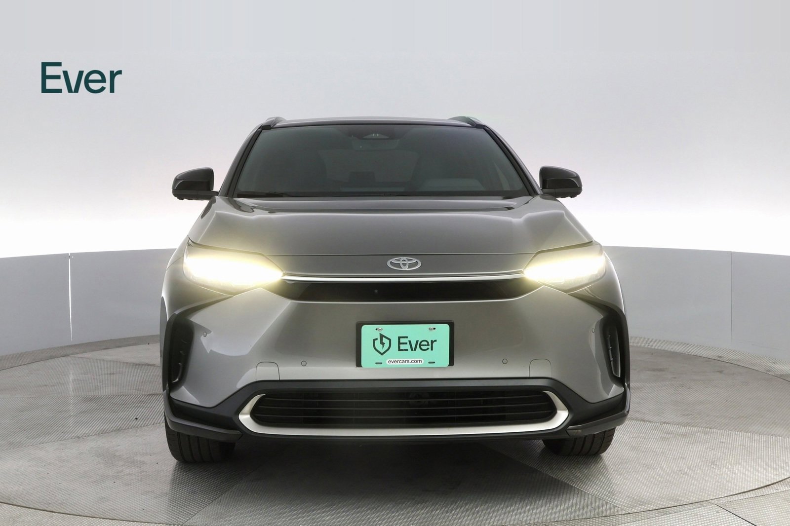 Used 2023 Toyota bZ4X Limited image 3