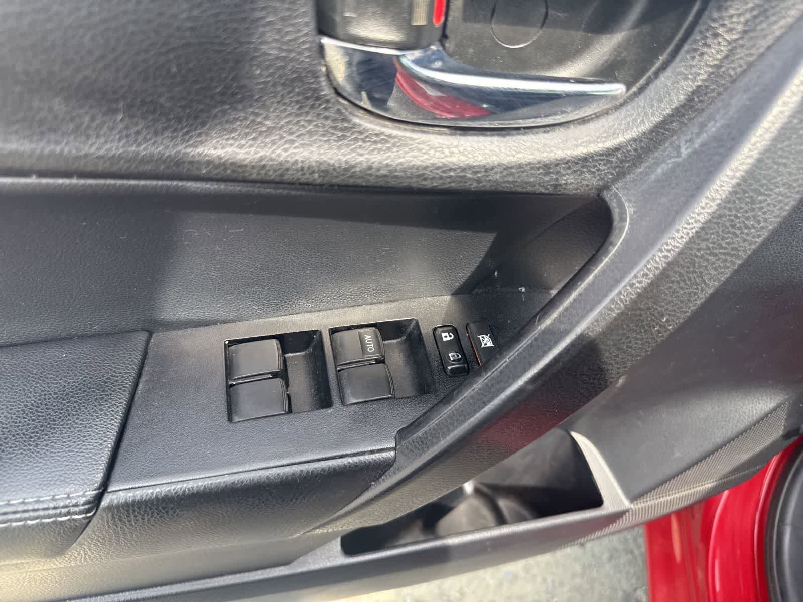 Used 2014 Toyota Corolla S image 18