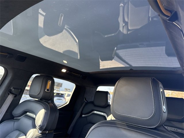 Used 2024 Rivian R1T Adventure image 18