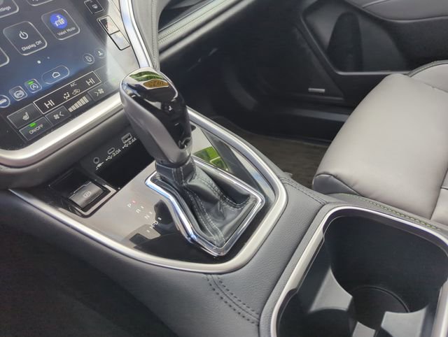 Used 2025 Subaru Outback Onyx Edition image 27