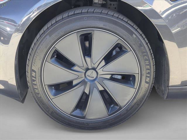 Used 2025 Tesla Model 3 Long Range image 26