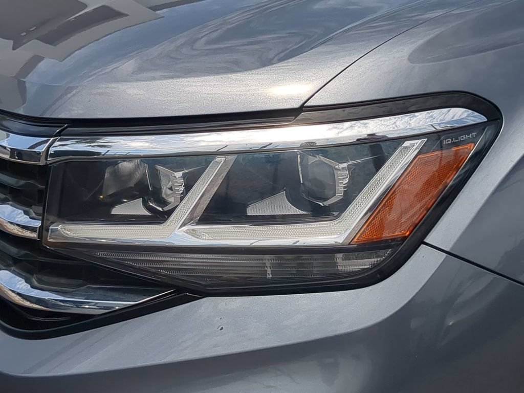 Used 2021 Volkswagen Atlas SE w/ Towing Package FWD image 7