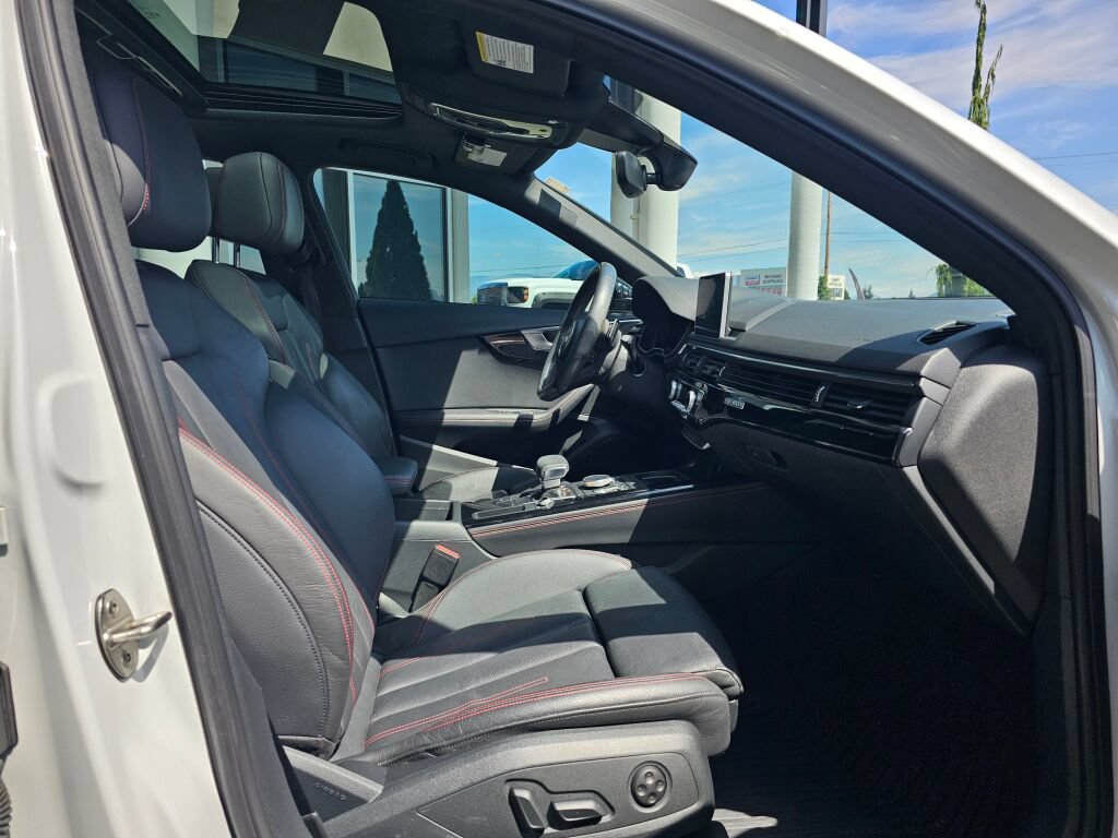 Used 2018 Audi A4 2.0T Premium Plus w/ Premium Plus Package AWD/4WD image 11