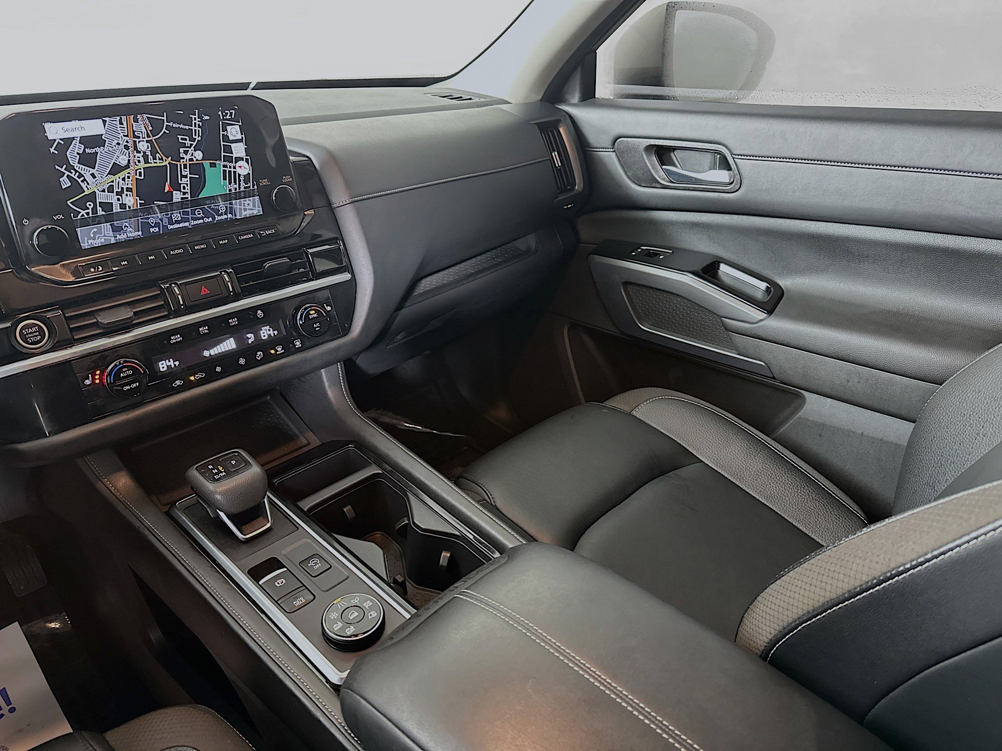 Used 2023 Nissan Pathfinder SL image 23