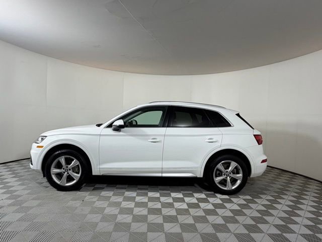 Used 2020 Audi Q5 Premium Plus w/ Premium Plus Package AWD/4WD image 4