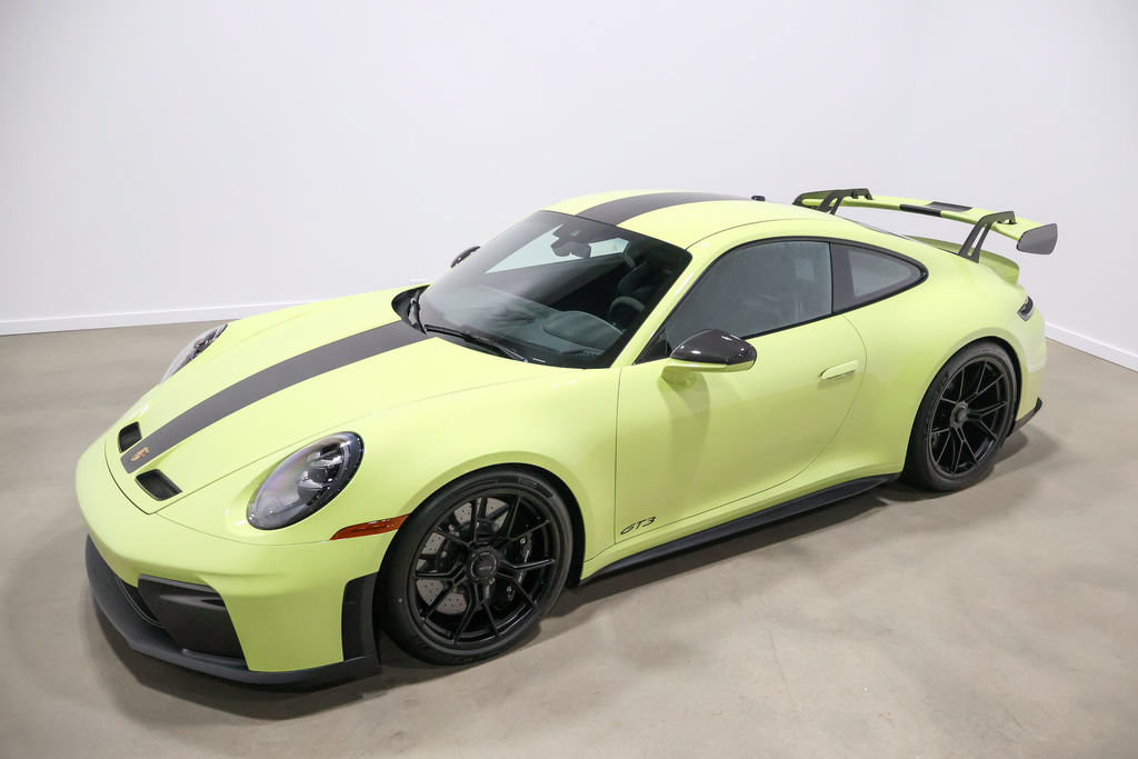 Used 2026 Porsche 911 GT3 w/ Weissach Package RWD image 12