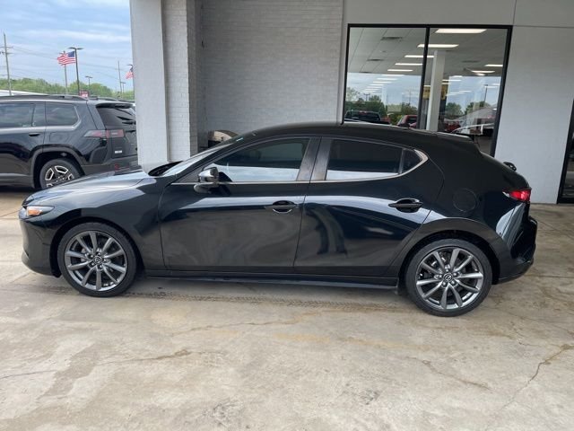 Used 2020 MAZDA MAZDA3 Hatchback w/ Preferred Package FWD image 3