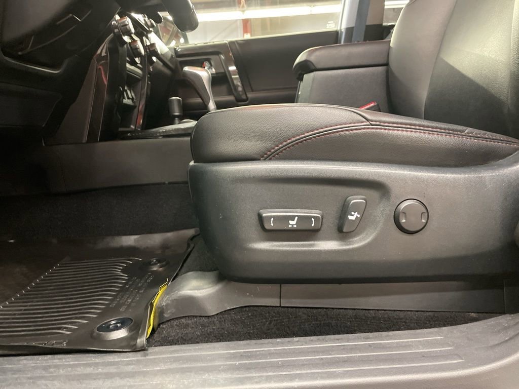 Used 2023 Toyota 4Runner TRD Off-Road Premium w/ Off Road Premium Plus Package AWD/4WD image 14