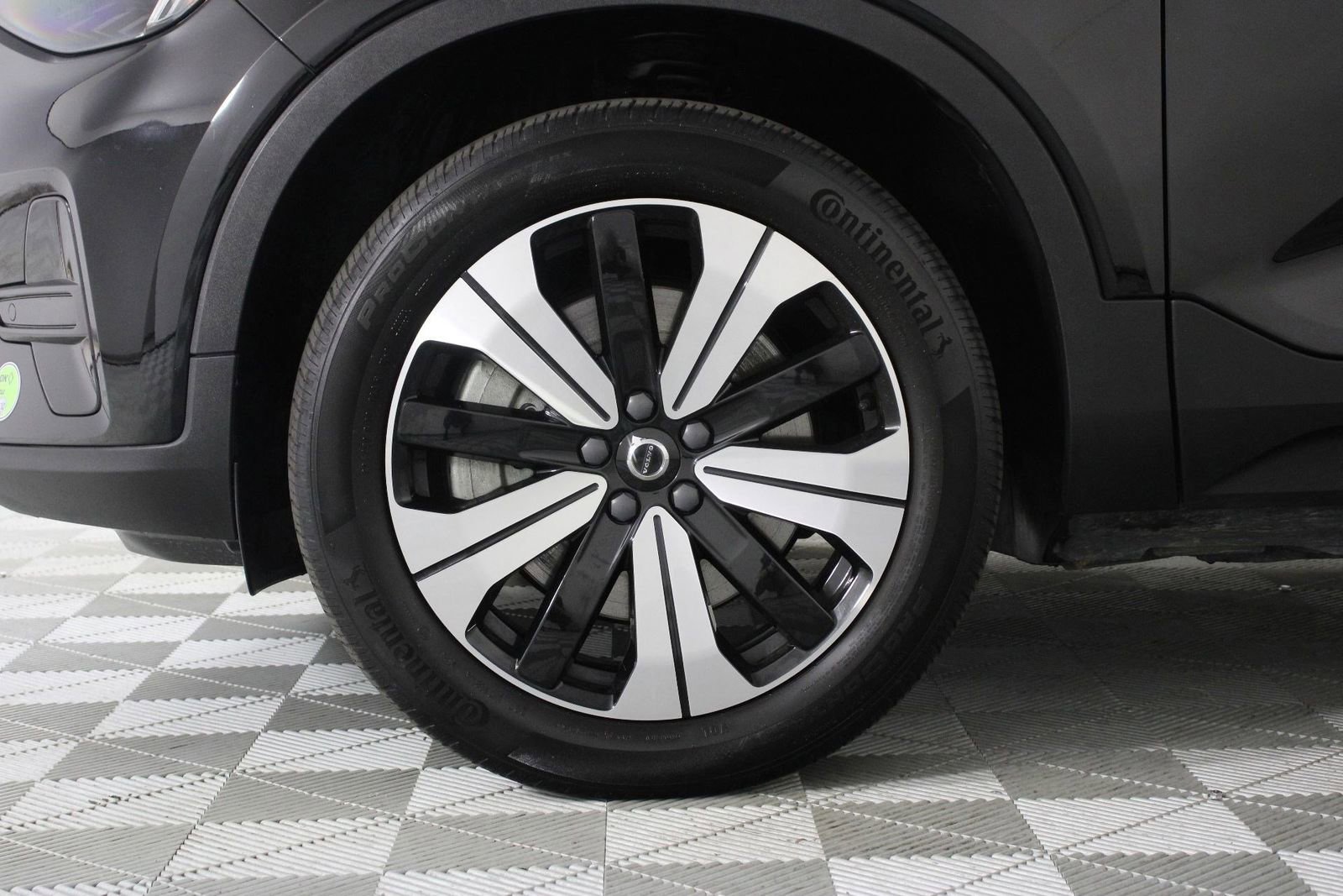 Certified 2023 Volvo C40 Recharge Core AWD/4WD image 26