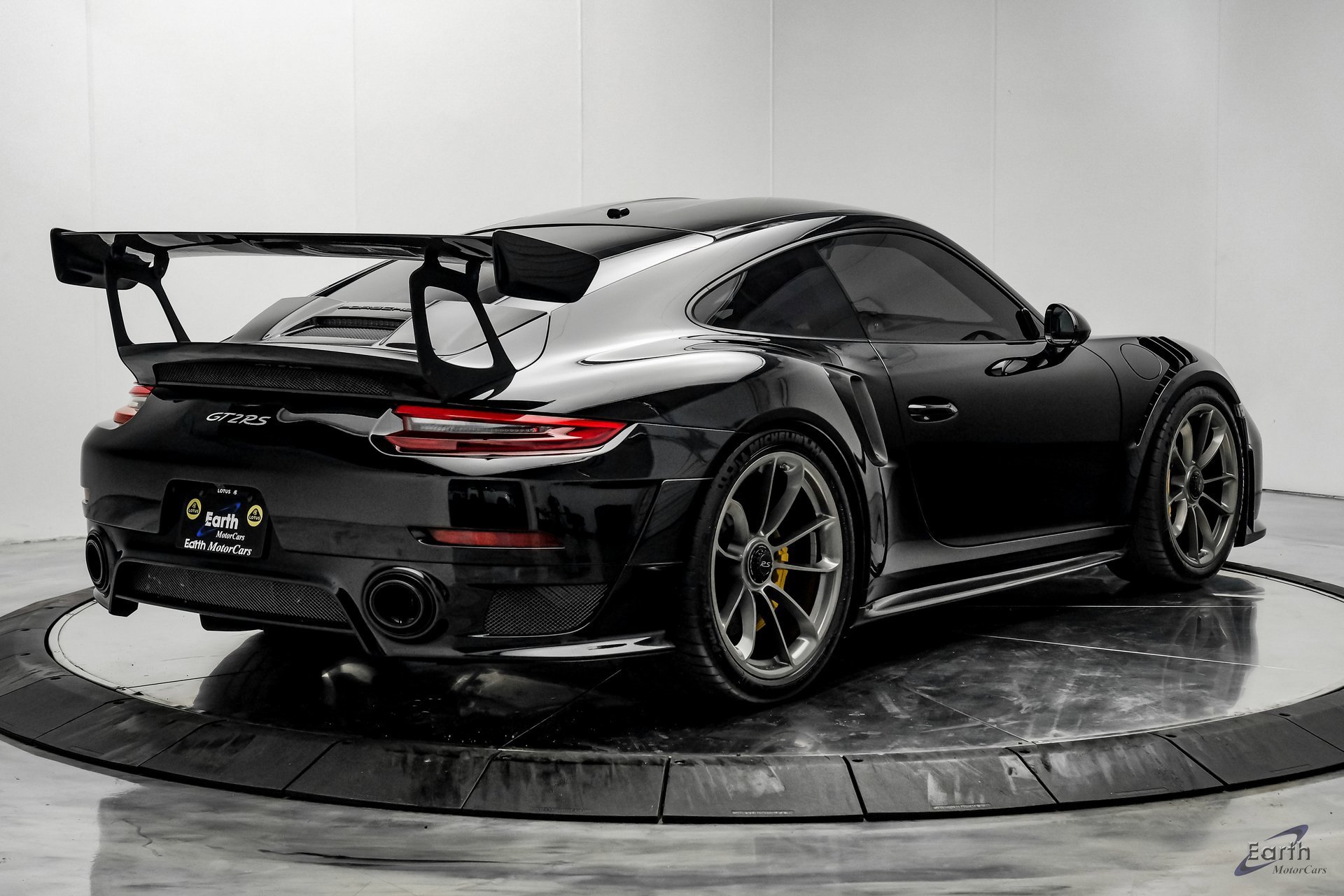Used 2019 Porsche 911 GT2 RS w/ Weissach Package image 17