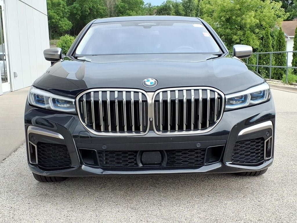 Used 2020 BMW M760i xDrive w/ Luxury Rear Seating Package AWD/4WD image 2