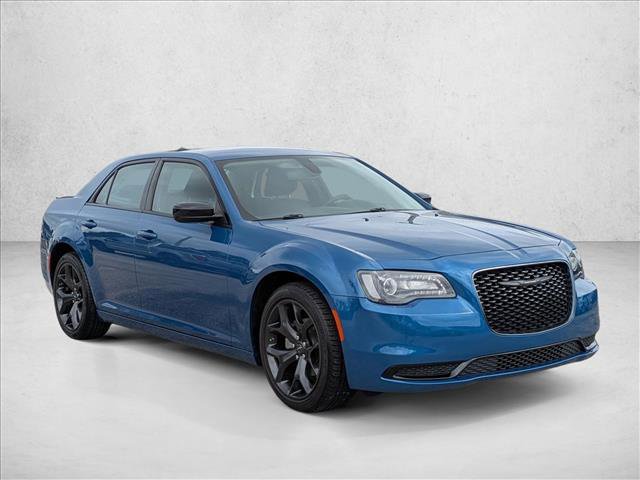 Used 2023 Chrysler 300 Touring w/ Sport Appearance Package image 3