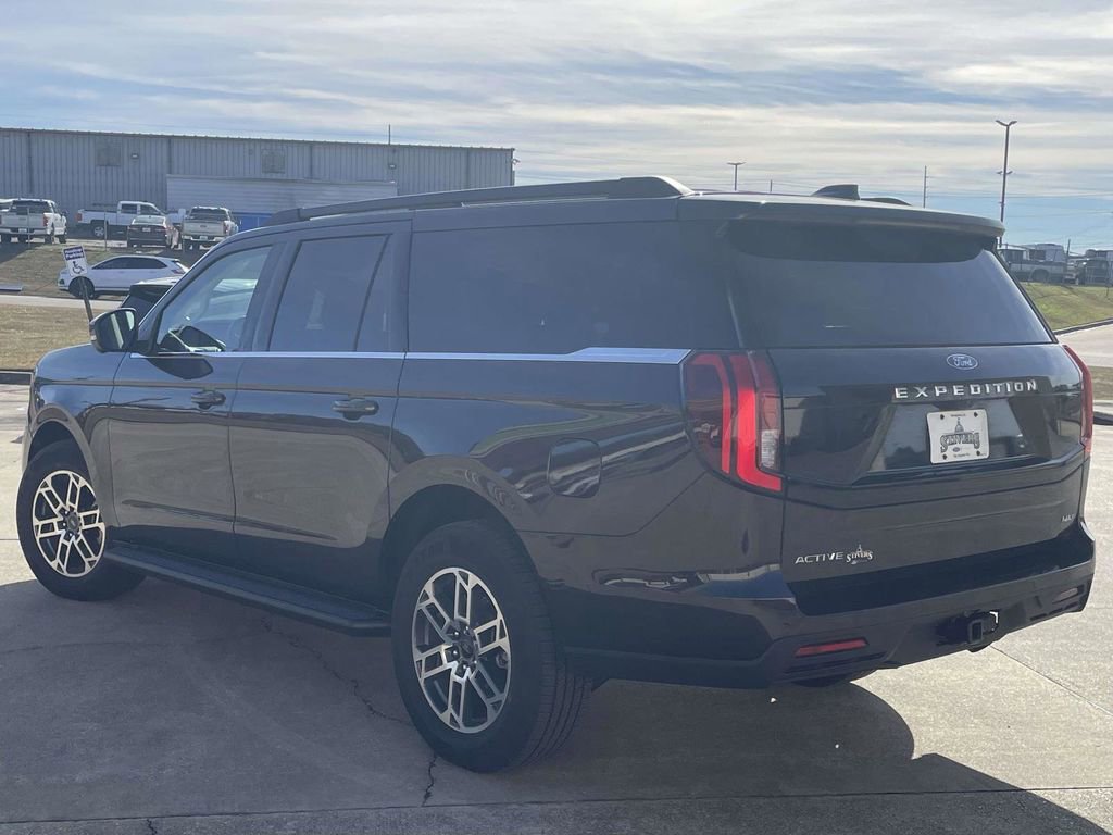 New 2025 Ford Expedition Max Active image 5