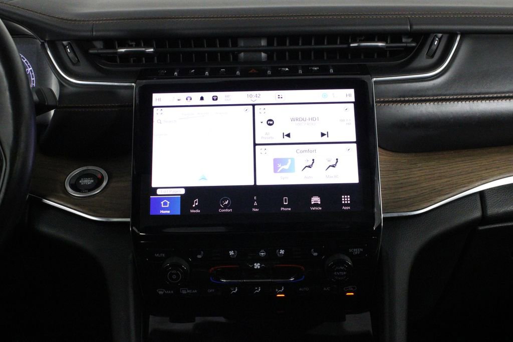 Used 2021 Jeep Grand Cherokee L Summit w/ Advanced Protech Group IV image 32