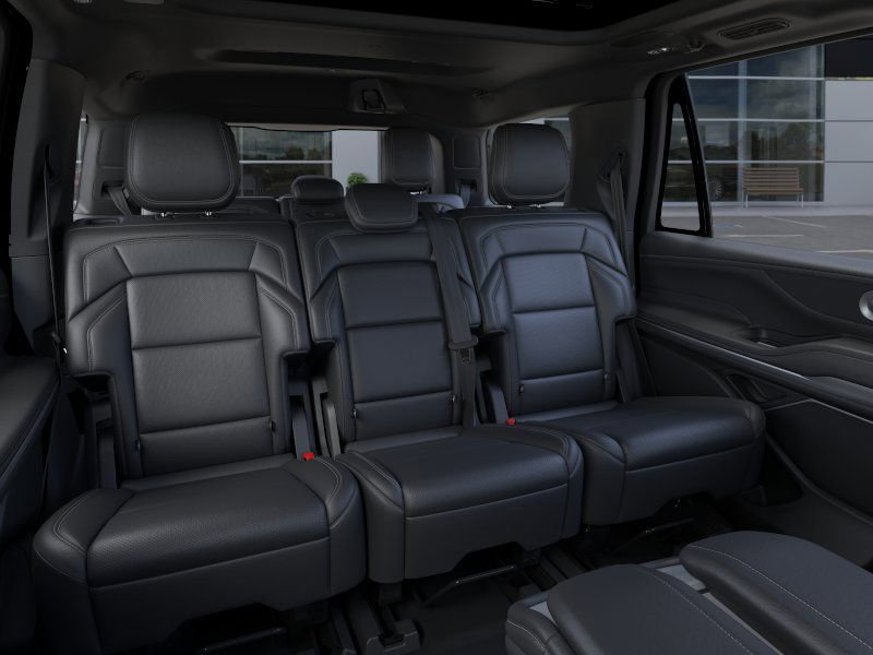 New 2025 Lincoln Navigator Reserve w/ Jet Appearance Package image 11