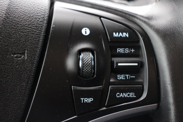 Used 2020 Acura MDX FWD image 30