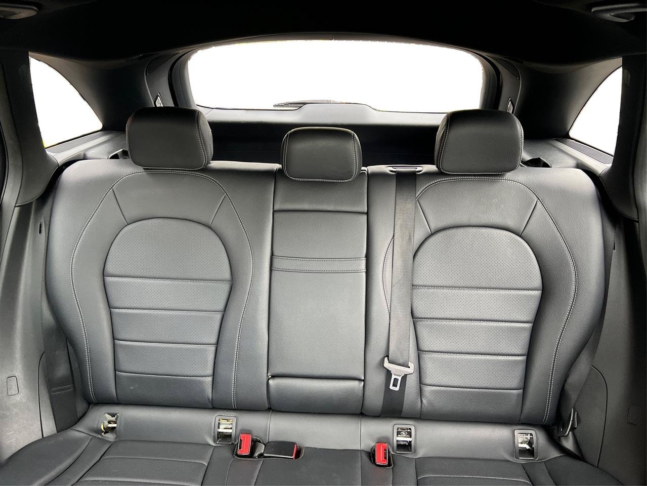 Used 2019 Mercedes-Benz GLC 300 4MATIC image 26