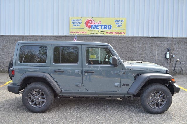 New 2025 Jeep Wrangler Sport S image 9