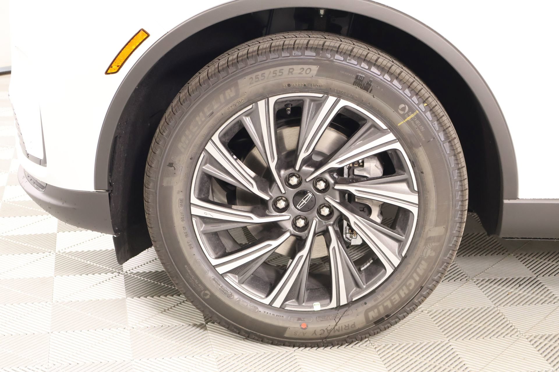 New 2026 Lincoln Aviator AWD image 19